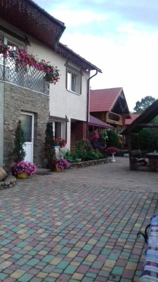 Затишний Будиночок Bukovets Exterior foto